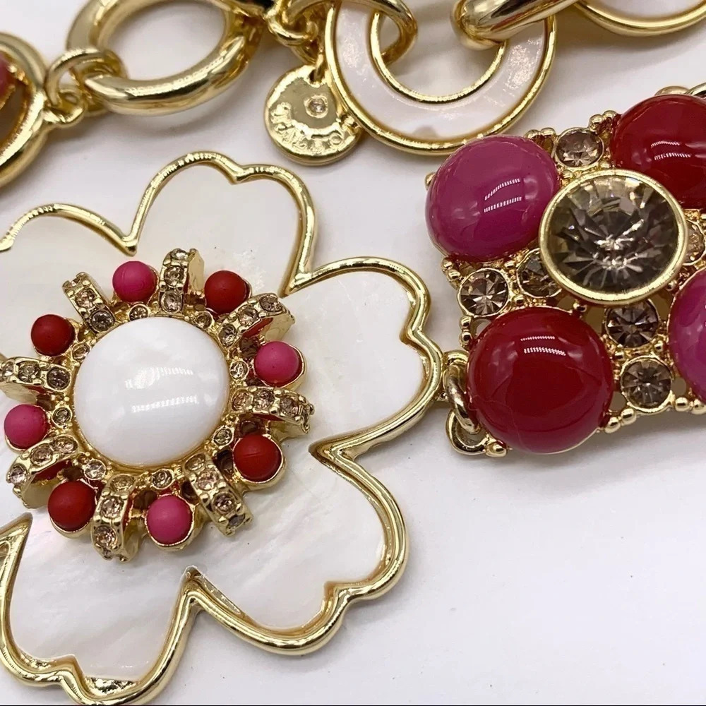 Talbots Flower Link Gold Necklace - Picture 4 of 6